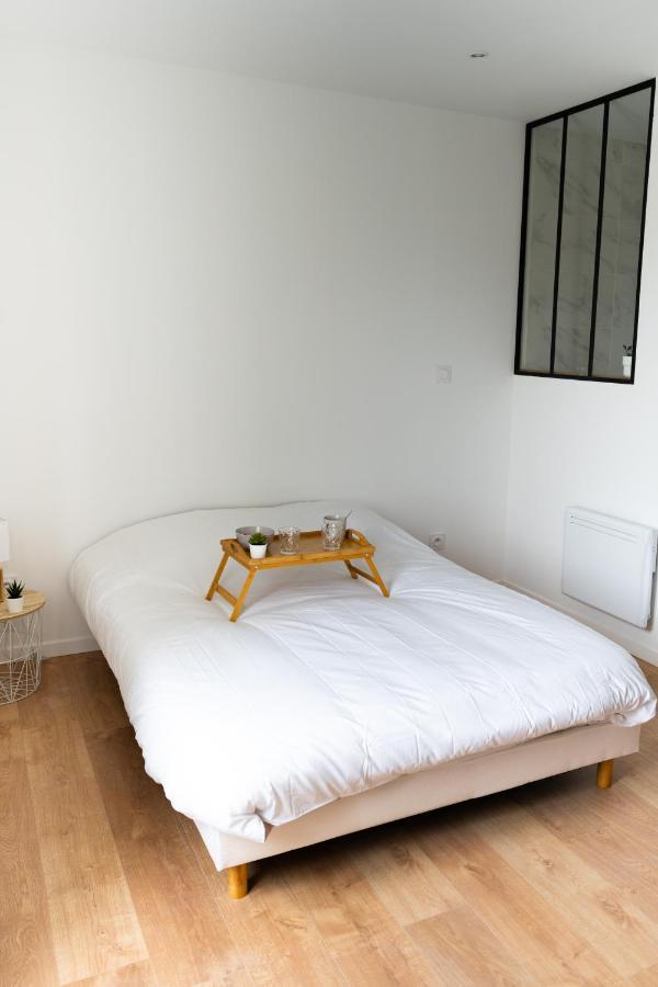 Calme & Confort Avec Parking Prive A Saumur Exterior photo